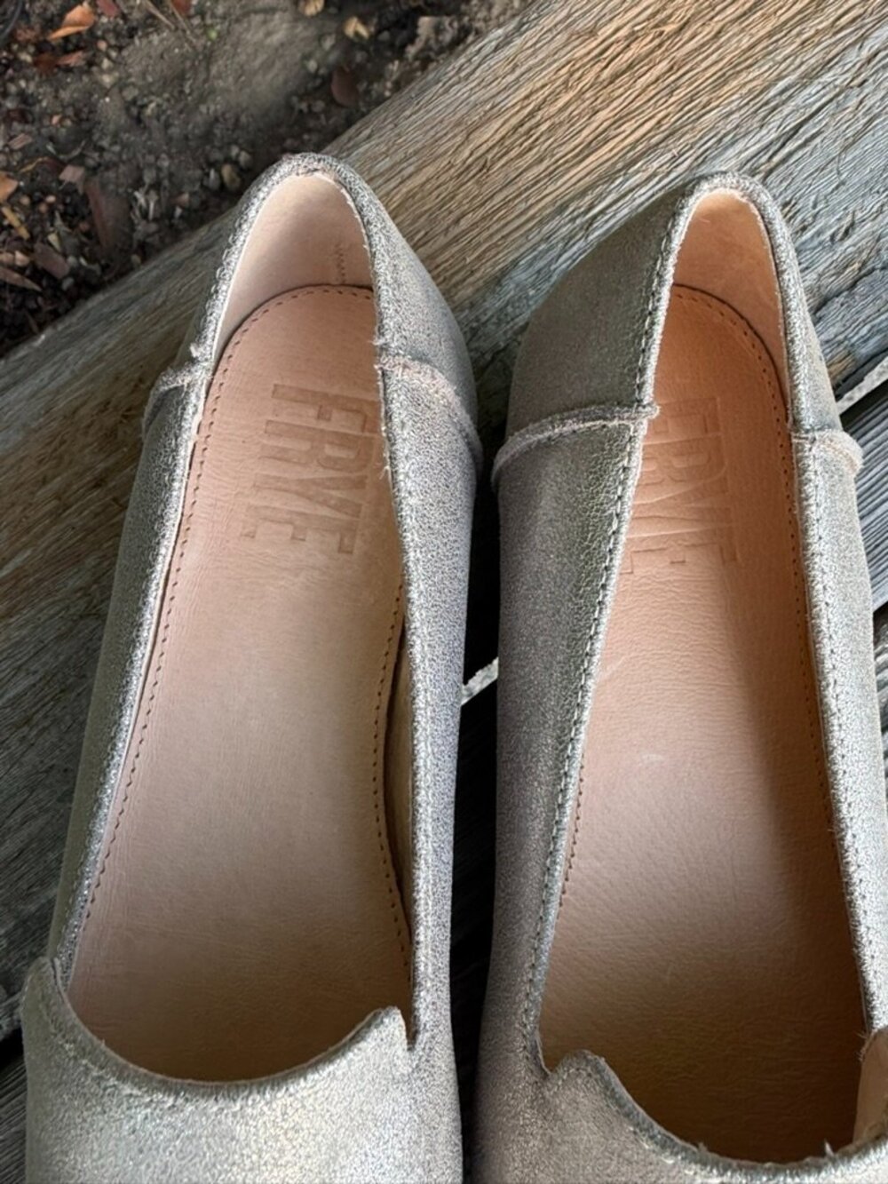 Frye Kenzie Venetian Loafers in Metallic Pewter - Size 8 NWOT - Picture 4 of 6